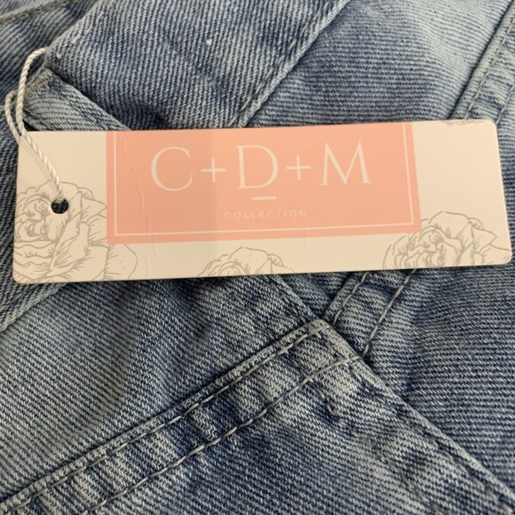 NWT C+D+M WOMEN'S DISTRESSED CROPPED LOOSE FIT BLUE JEANS SIZE XL - Picture 6 of 7